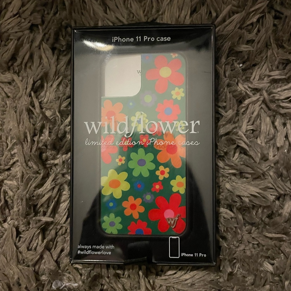 Wildflower 11 Pro Phone Case